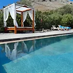 Hotel Narkissos 2*