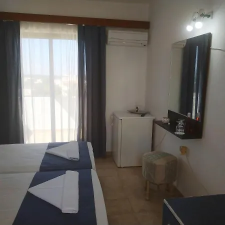 纳基索斯酒店 酒店 2*