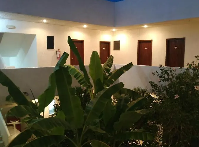 纳基索斯酒店